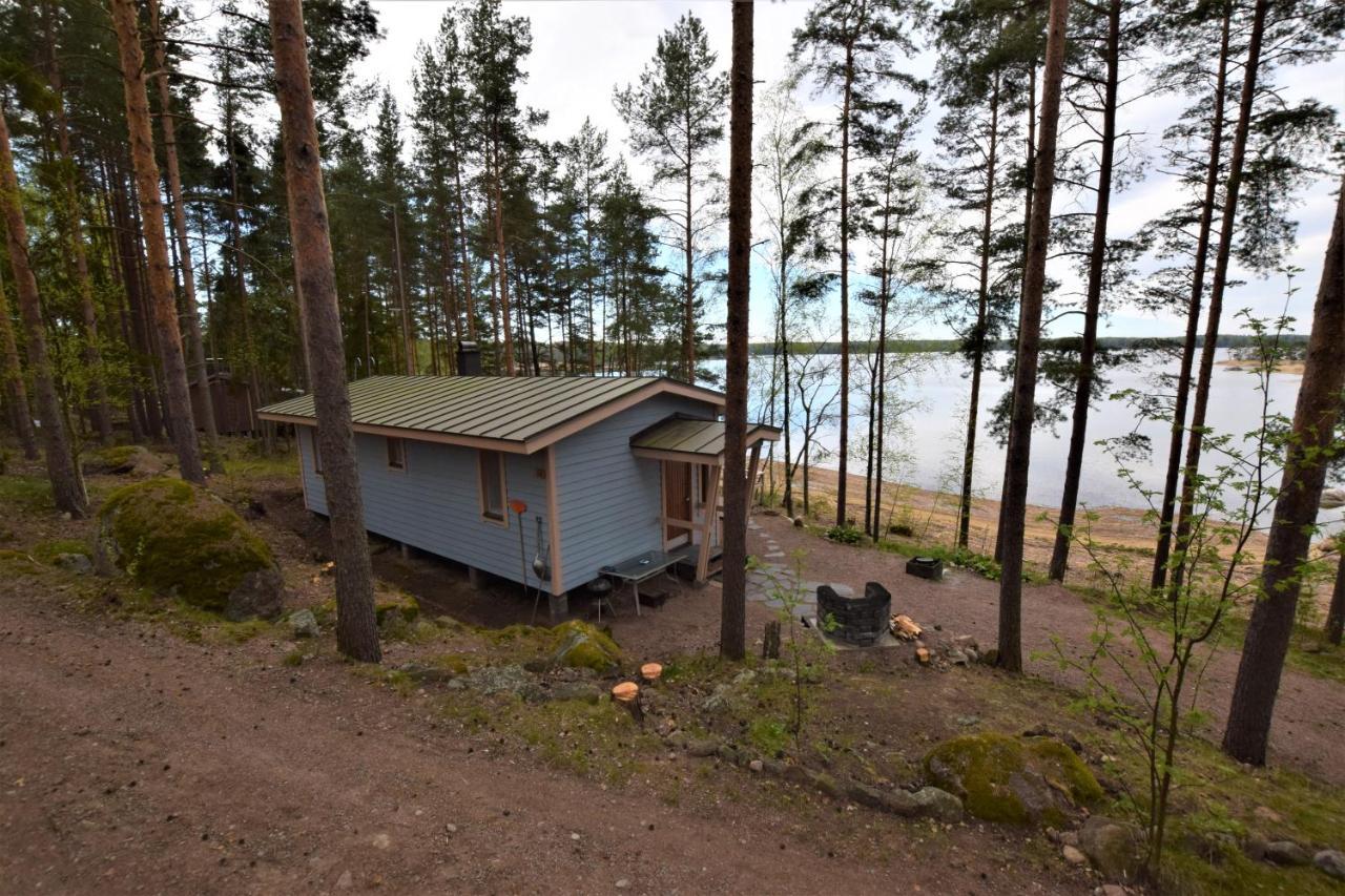 Pyhtaeaen Vuokramoekit Villa Tuuski ภายนอก รูปภาพ
