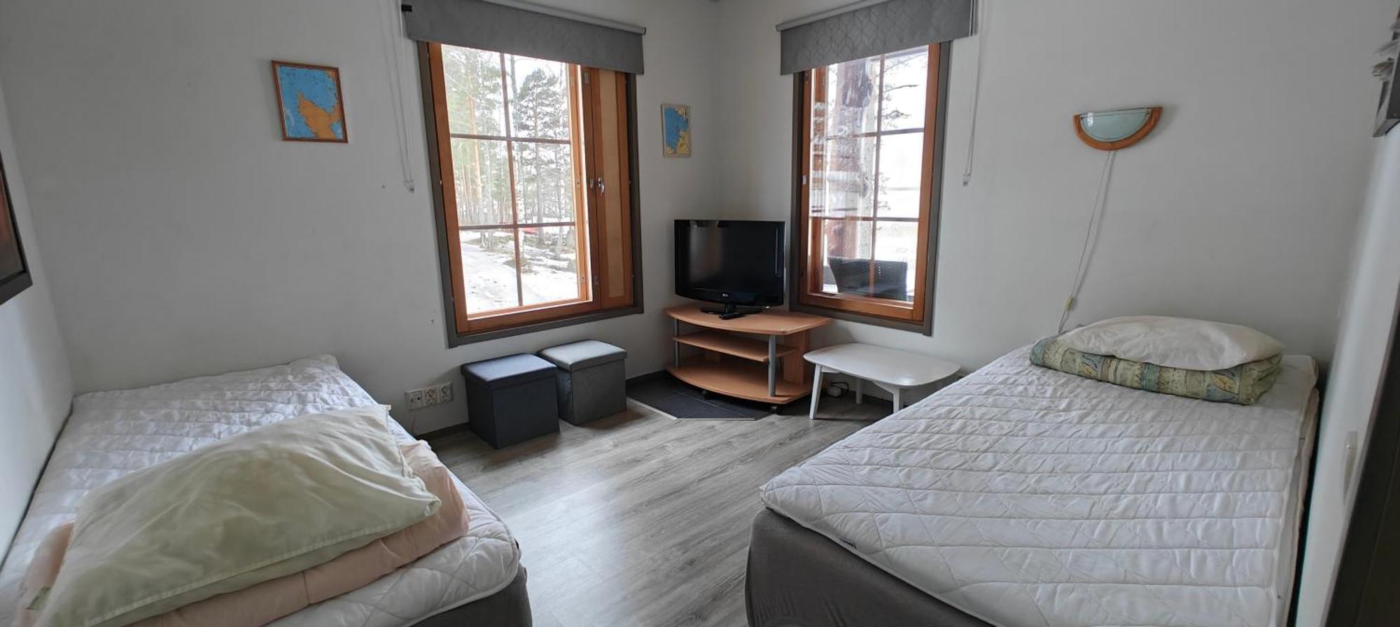 Pyhtaeaen Vuokramoekit Villa Tuuski ภายนอก รูปภาพ