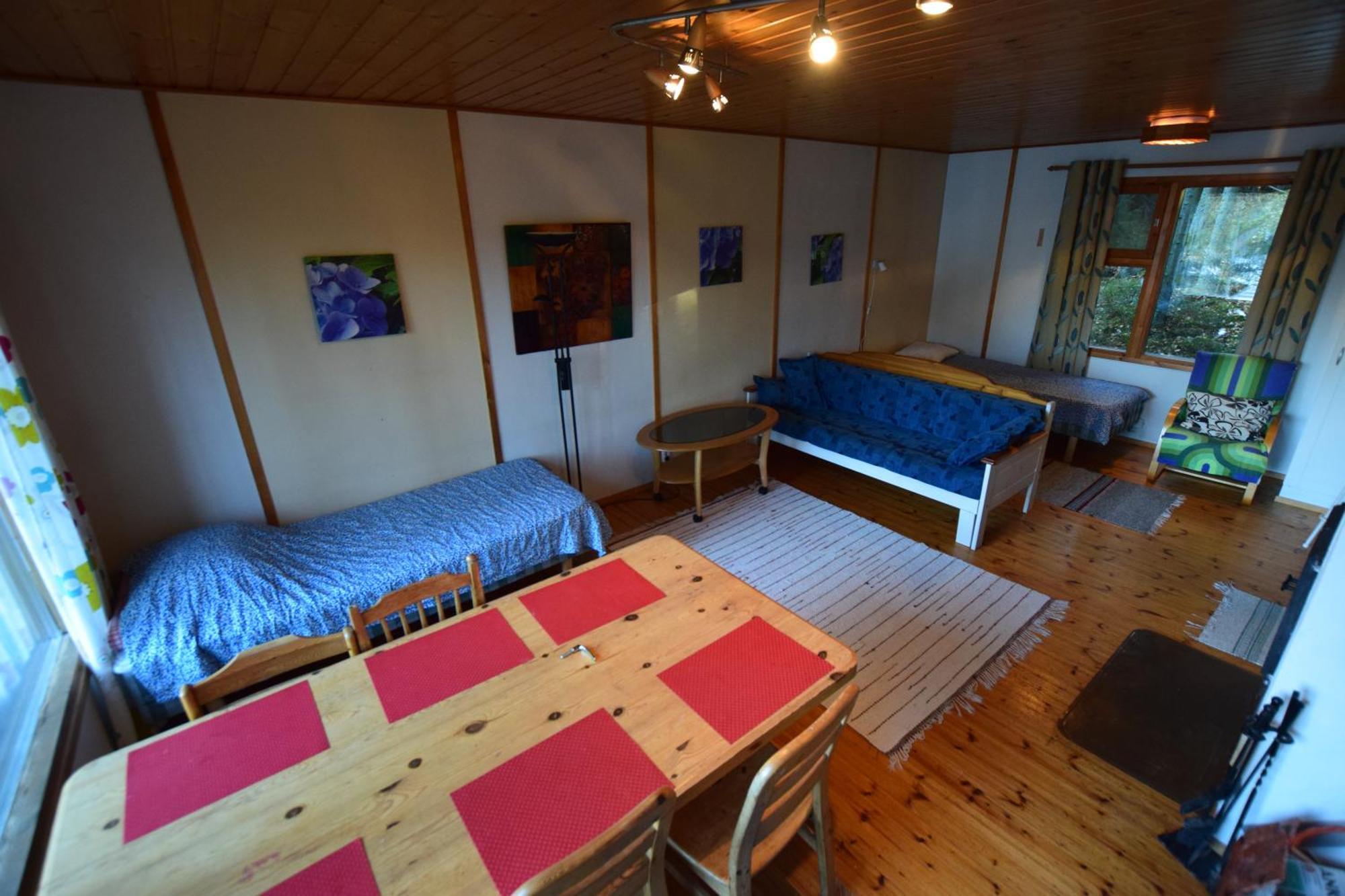 Pyhtaeaen Vuokramoekit Villa Tuuski ภายนอก รูปภาพ