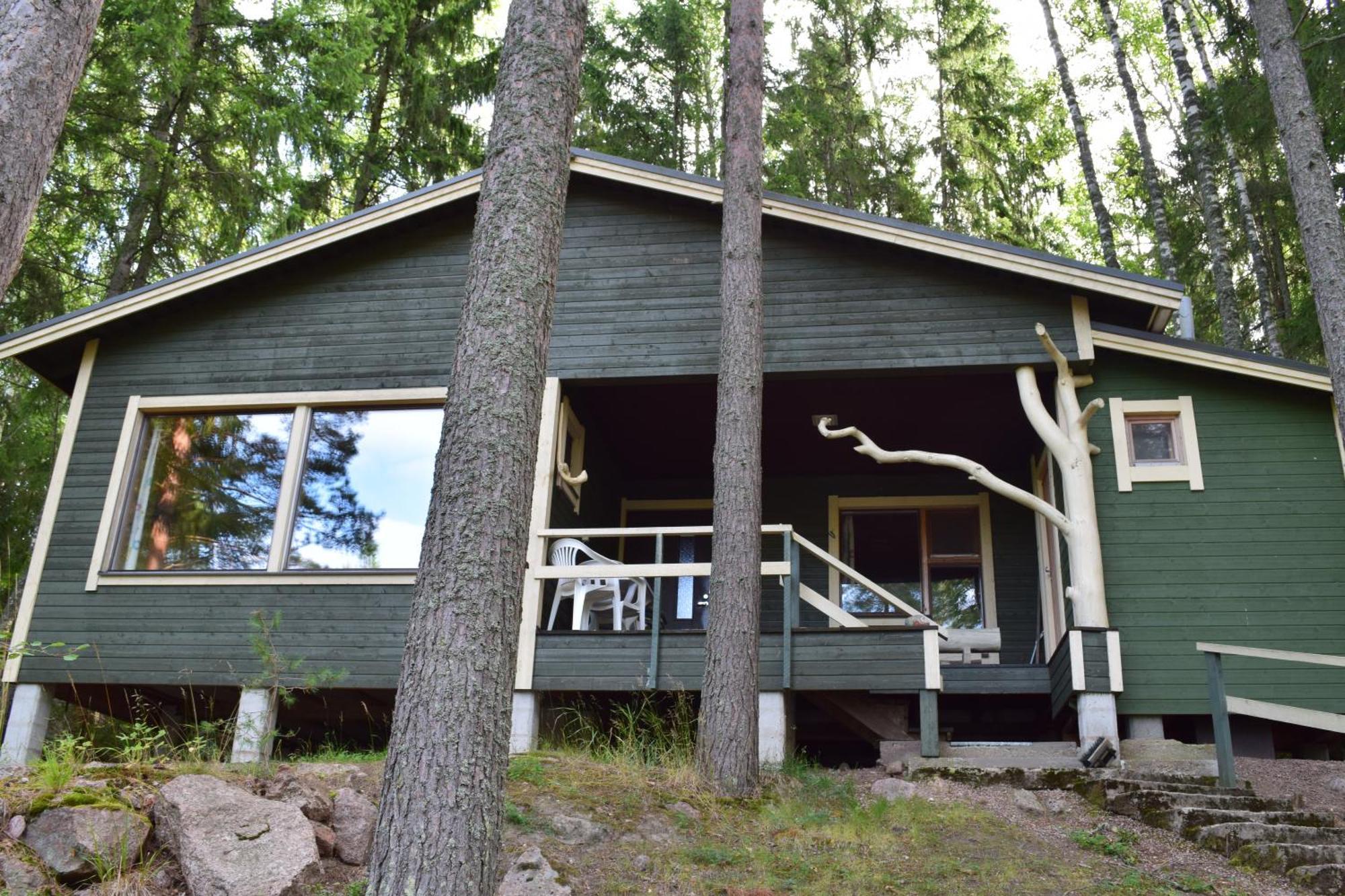Pyhtaeaen Vuokramoekit Villa Tuuski ภายนอก รูปภาพ