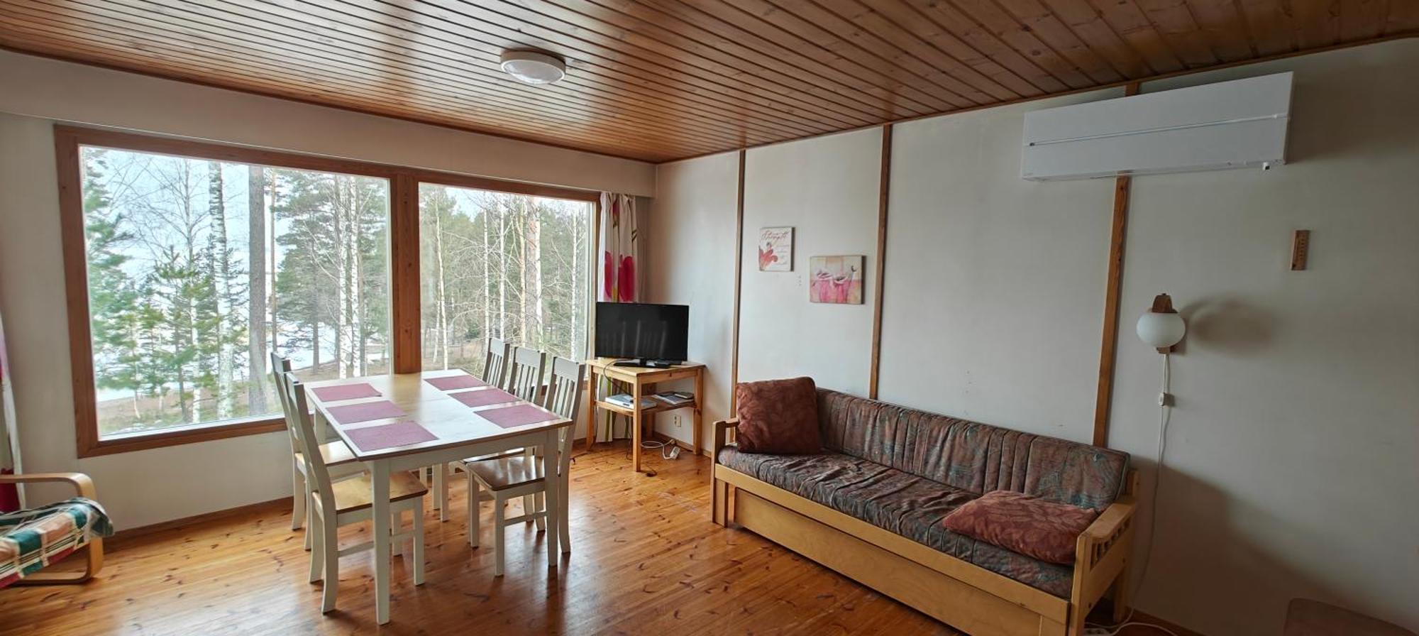 Pyhtaeaen Vuokramoekit Villa Tuuski ภายนอก รูปภาพ