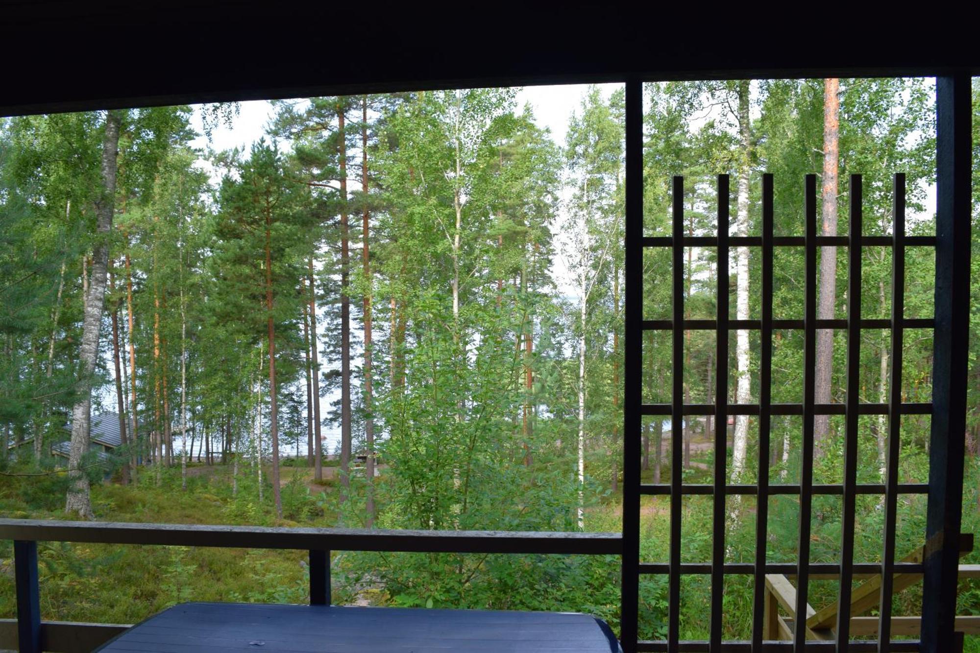 Pyhtaeaen Vuokramoekit Villa Tuuski ภายนอก รูปภาพ