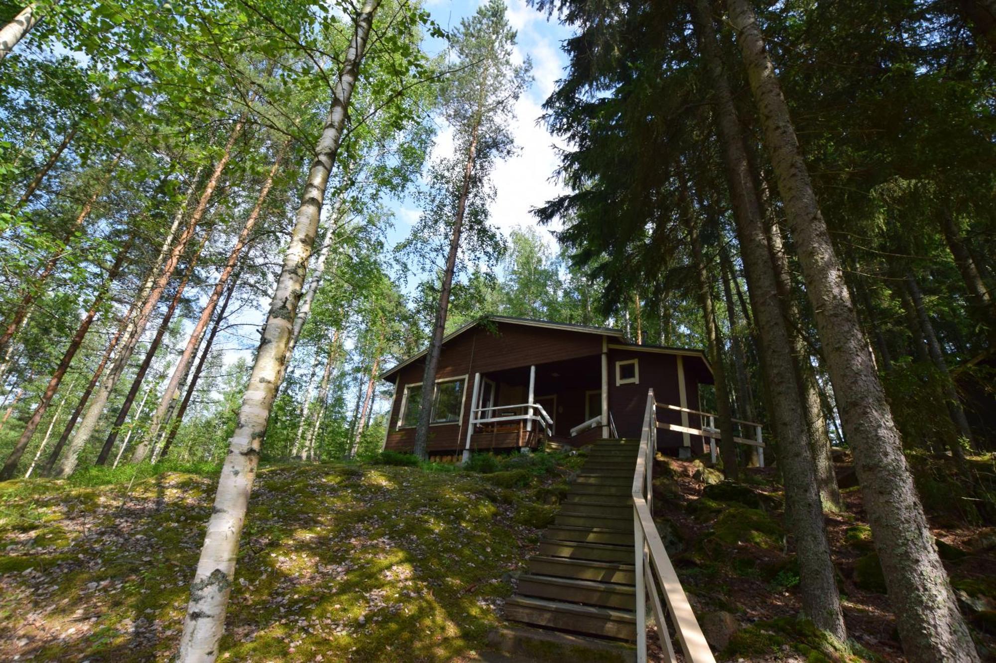 Pyhtaeaen Vuokramoekit Villa Tuuski ภายนอก รูปภาพ